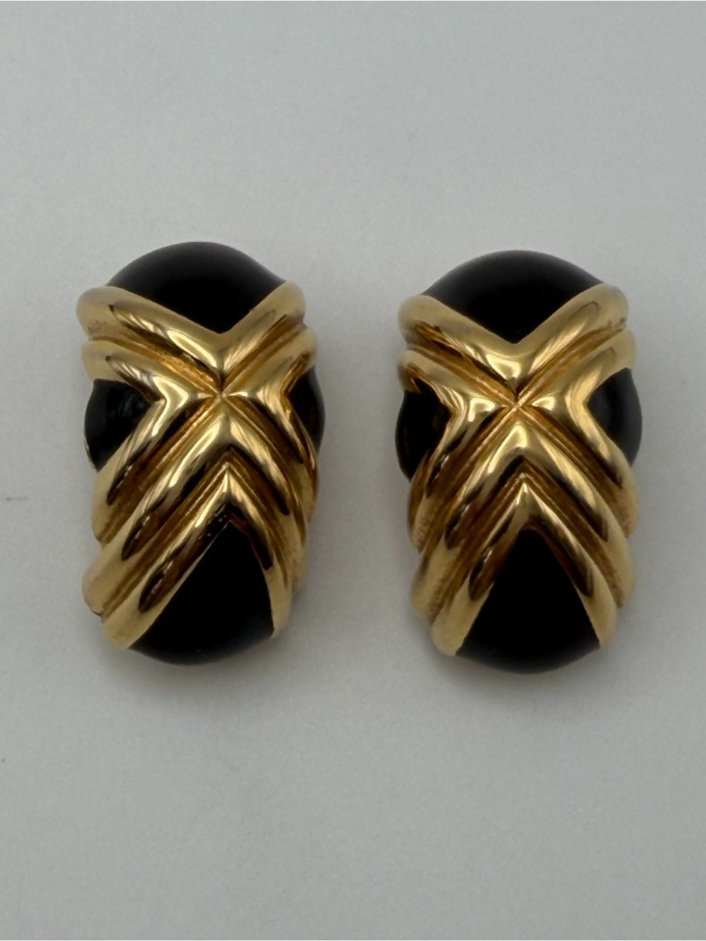 St. John Timeless VTG Gold & Black Onyx Style Crisscross Clip-On Earrings